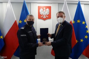 Polska Policja i INTERPOL zacieśniają współpracę w walce z cyberprzestępczością