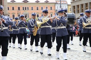 „POLICJA DZIECIOM”, „WSTĄP DO POLICJI”, „CZYSTA ŚWIDNICA”- jednym słowem 24 kwietnia czeka nas wyborna zabawa