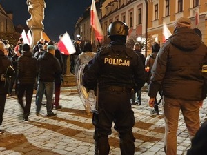 Bezpiecznie podczas zabezpieczenia zgromadzeń związanych z obchodami Święta Niepodległości