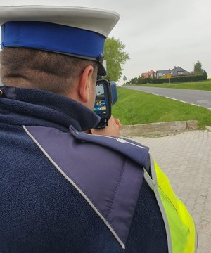 Nikt nie utracił prawa jazdy podczas piątkowych działań „Prędkość”, jednak policjanci ujawnili 85 wykroczeń dotyczących przekroczenia dozwolonej prędkości