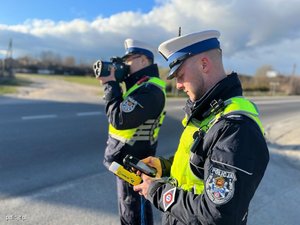 Aż o 56 km/h za szybko. Kolejny kierujący przez nadmierną prędkość stracił prawo jazdy na najbliższe 3 miesiące