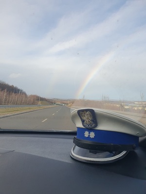 Niedziela, 27 kwietnia, apelujemy o ostrożnośc na drogach