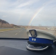 Weekend w pełni – zadbajmy o bezpieczeństwo na drogach!