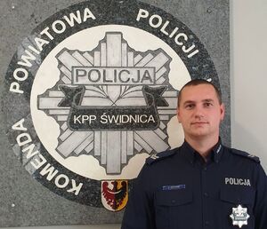 ZAGŁOSUJ na młodszego aspiranta  Łukasza Machnika - twojego SUPER DZIELNICOWEGO