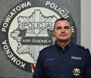 ZAGŁOSUJ na sierż. szt. Tomasza Ćwikła- twojego SUPER DZIELNICOWEGO