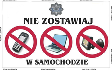 plakat z informacją &quot;nie zostawiaj w samochodzie&quot; pomiędzy napisem obrazki: przekreślony telefon komórkowy, przekreślony laptop, przekreślona nawigacja samochodowa