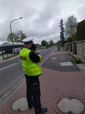 Kolejny kierowca, który zlekceważył sądowy zakaz prowadzenia pojazdów mechanicznych- zostal zatrzymany przez świdnickich policjantów